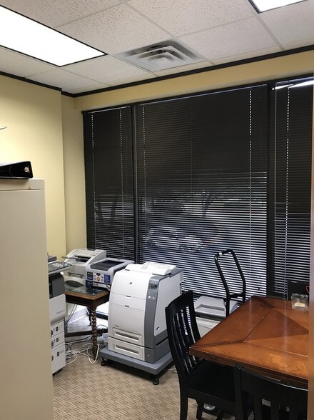 More Photos Of 2508 Ashley Worth Blvd, Austin Medical For Lease