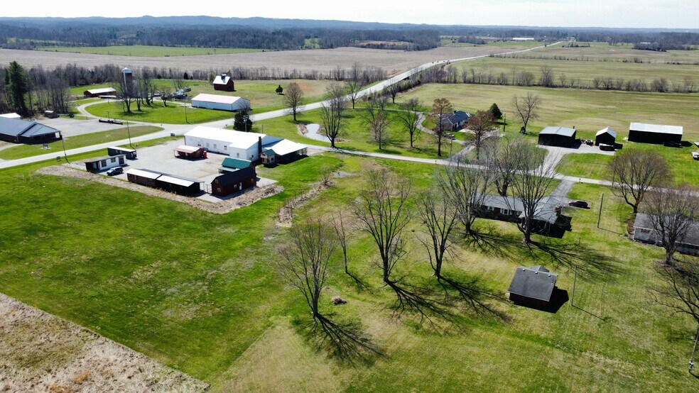 More Photos Of 677 S Cardinal Ln, Scottsburg Industrial For Sale