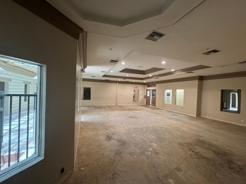 More Photos Of 13526 Central Ave, Chino Restaurant For Sale