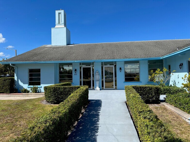 More Photos Of 911 Sunrise Blvd, Fort Pierce Religious Facility For Sale