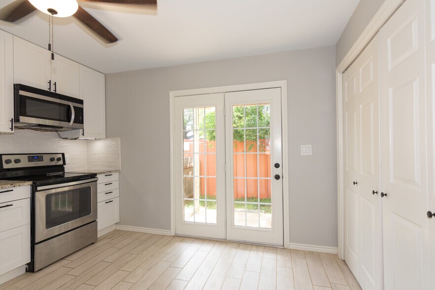 More Photos Of 114 Scofield Ave, Johnson City Apartments For Sale