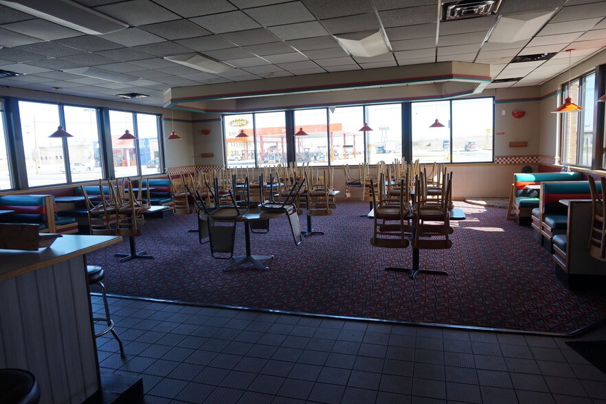 More Photos Of 3565 Libbey Rd, Perrysburg Fast Food For Lease