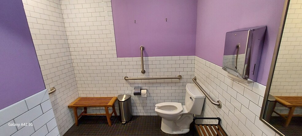 More Photos Of 61-89 Avenue K, Newark Manufacturing For Lease