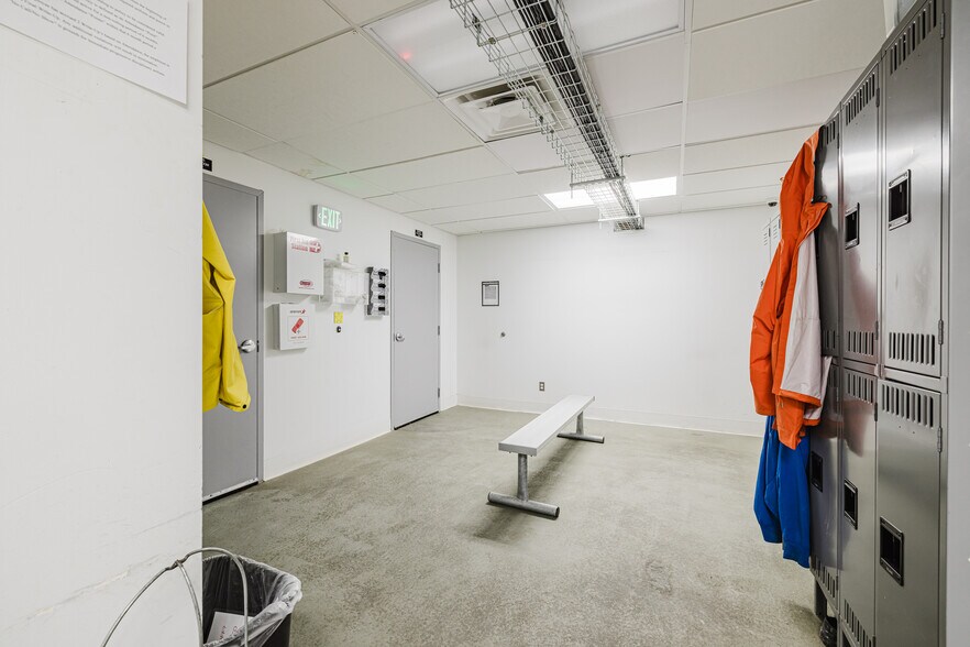 More Photos Of 1120 Hacienda Ranch Rd, Wells Truck Terminal For Sale