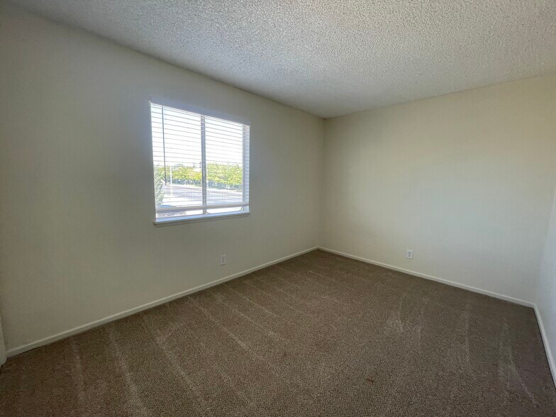 More Photos Of 5801 W Washington Ave, Las Vegas Apartments For Sale