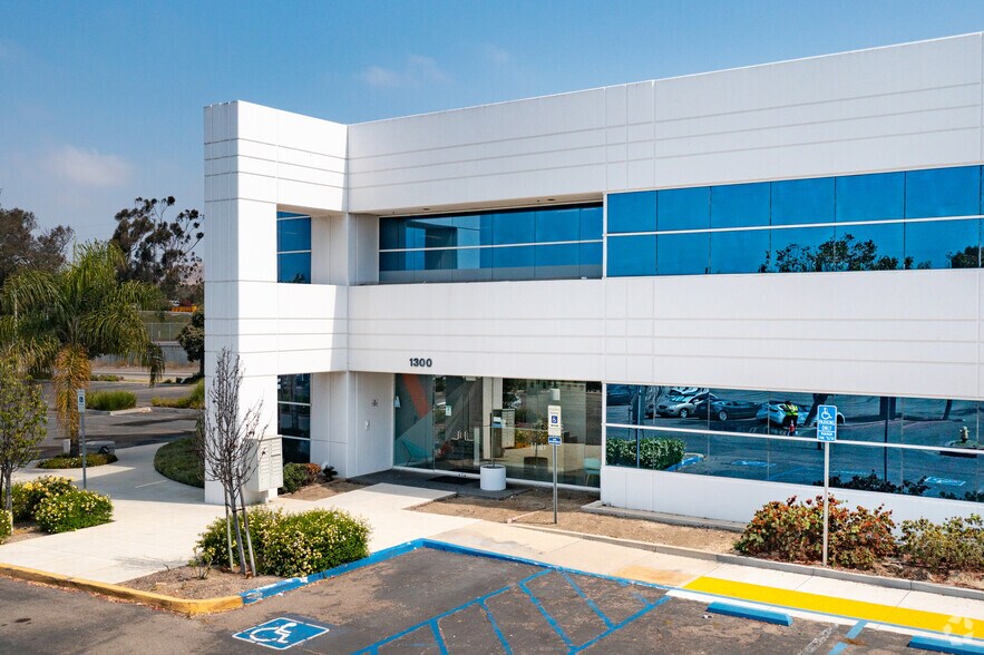 More Photos Of 1300 Eastman Ave, Ventura Loft Creative Space For Sale