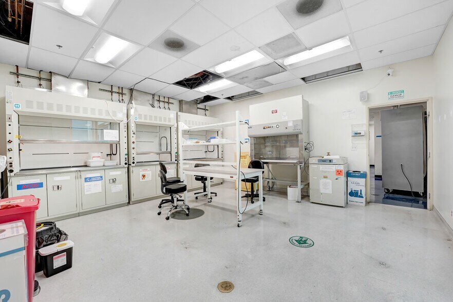 More Photos Of 11570 W Olympic Blvd, Los Angeles Medical For Sale