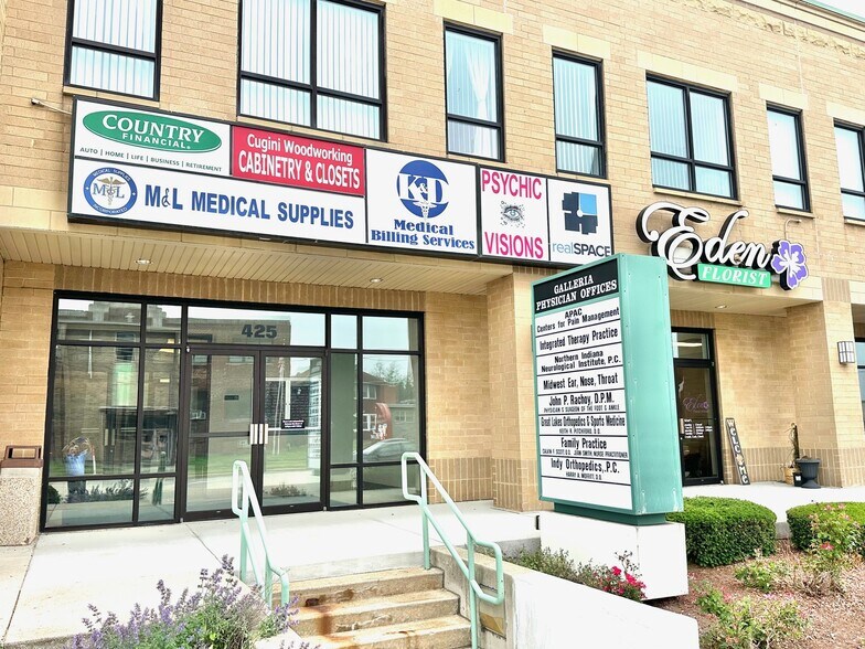 More Photos Of 425 Joliet St, Dyer Unknown For Lease