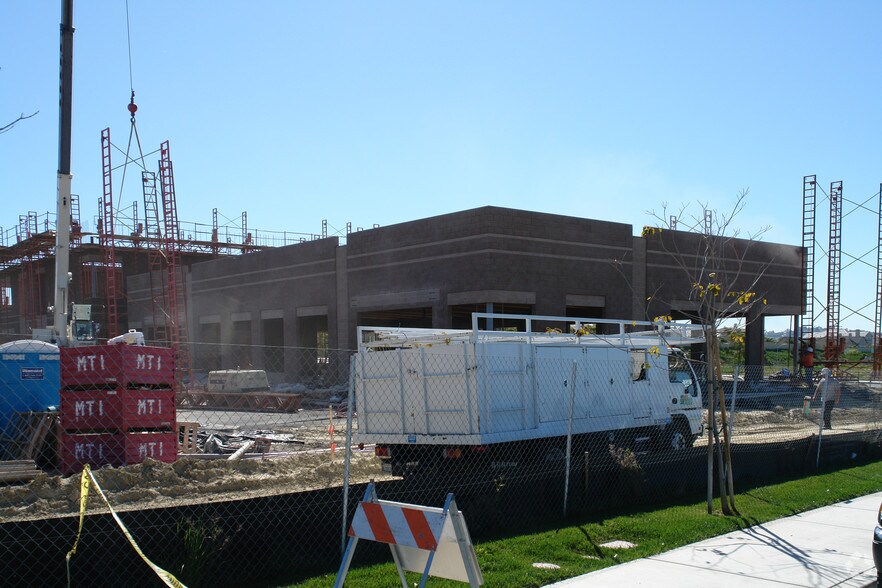 More Photos Of 2540-2546 Gateway Rd, Carlsbad Unknown For Lease