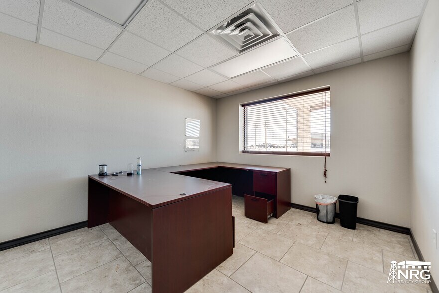 More Photos Of 3211 S County Road 1180, Midland Warehouse For Lease