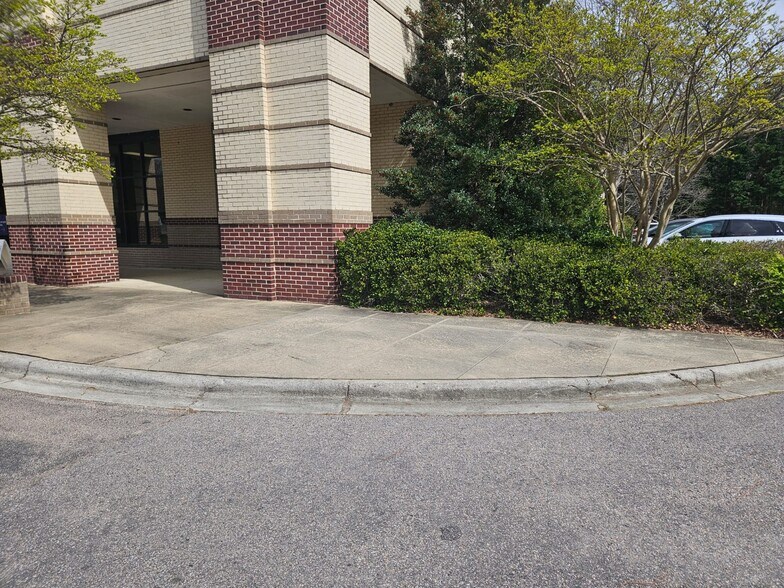 More Photos Of 760 SE Maynard Rd, Cary Unknown For Lease