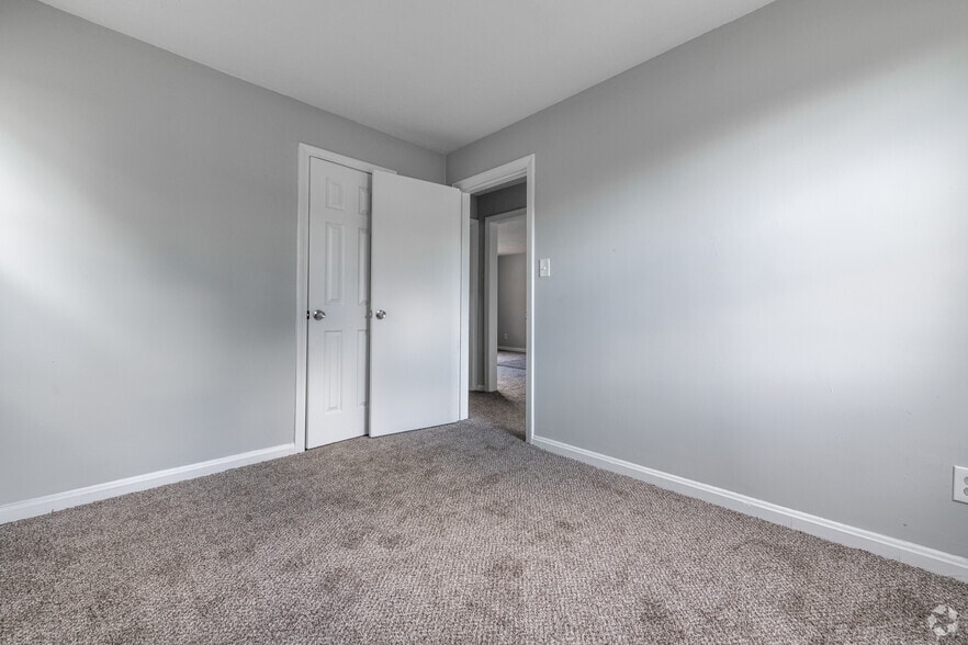 More Photos Of 1832-1864 Forest Hills Blvd, Cleveland Apartments For Sale