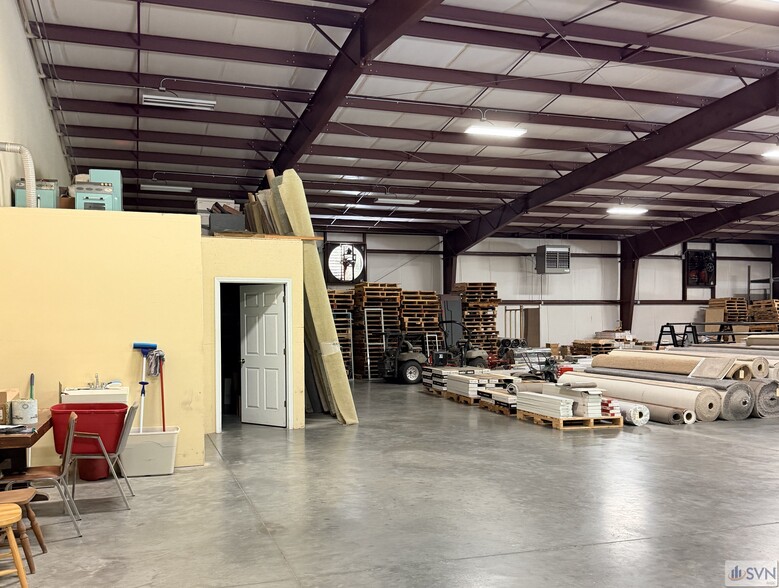 More Photos Of 2020 GA Highway 21 S, Springfield Flex For Lease