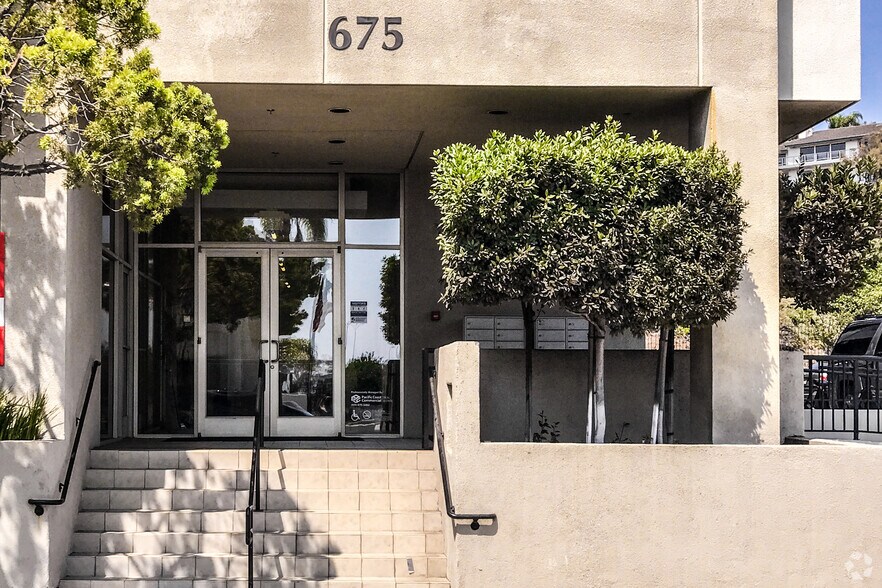 More Photos Of 675 Camino de los Mares, San Clemente Medical For Lease