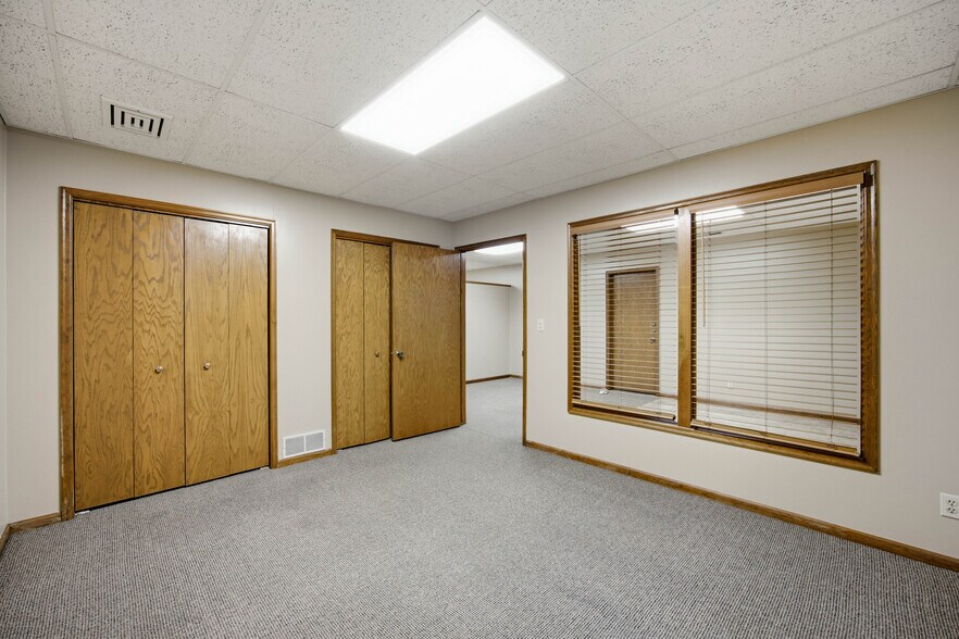 More Photos Of 110 SE Grant St, Ankeny Office For Sale