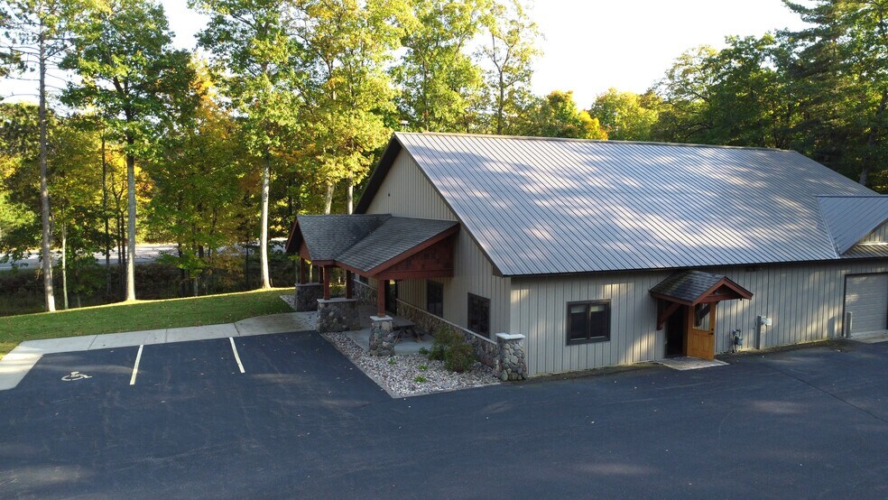 More Photos Of 9559 Bolger Lake Rd, Minocqua Office For Sale