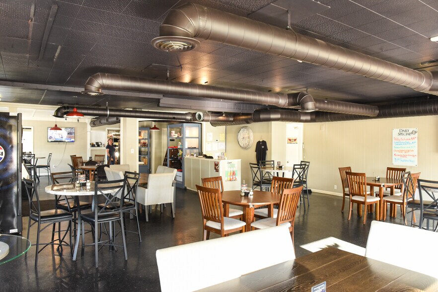 More Photos Of 1123 Somerville Rd SE, Decatur Restaurant For Sale