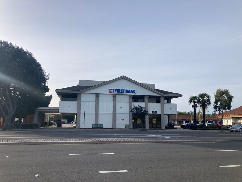 More Photos Of 5808 Telephone Rd, Ventura Office For Lease