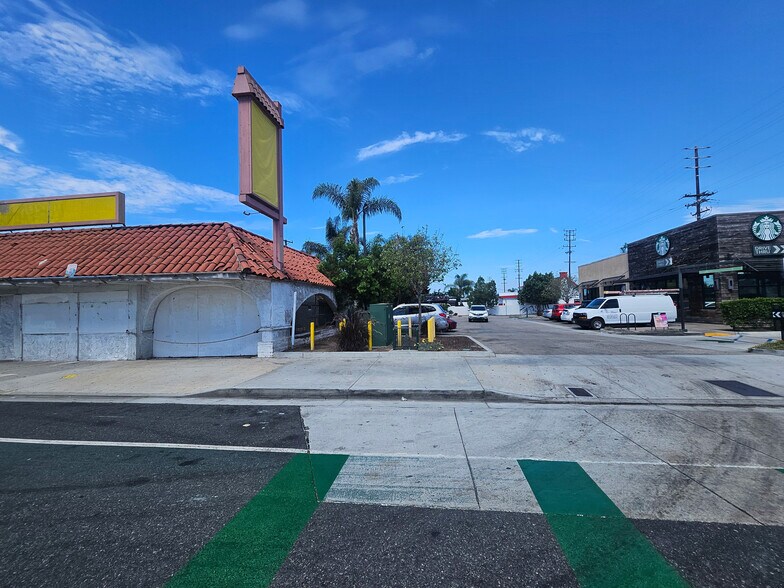 More Photos Of , Inglewood General Retail For Sale