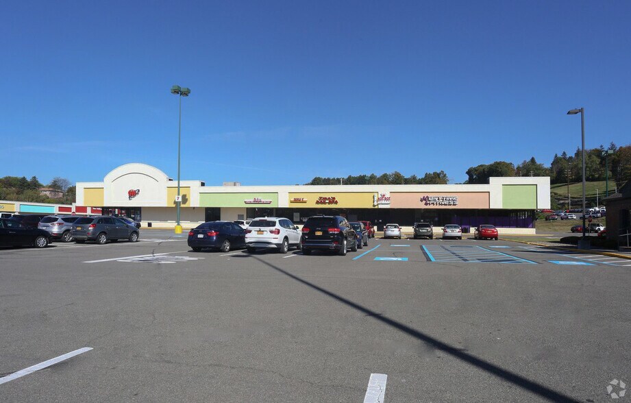 More Photos Of 3701 Vestal Pky E, Vestal Township Unknown For Lease