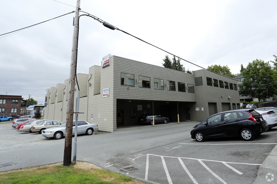 More Photos Of 3837-3847 13th Ave W, Seattle Light Manufacturing For Lease