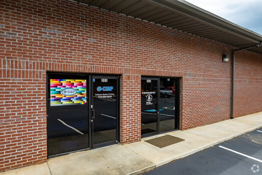 More Photos Of 737 Harry McCarty Rd, Bethlehem Warehouse For Lease