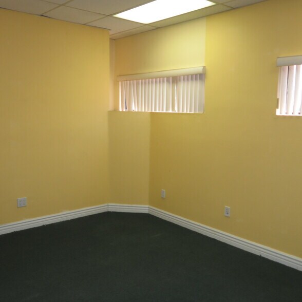 More Photos Of 17026-17030 E Cypress St, Covina Medical For Lease