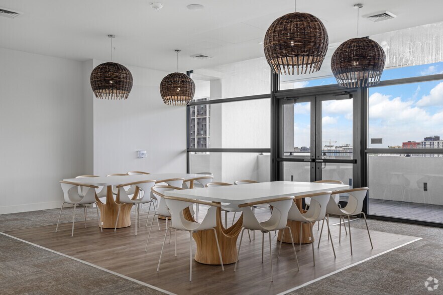 More Photos Of 1642 NE 1st Ave, Miami Apartments For Lease