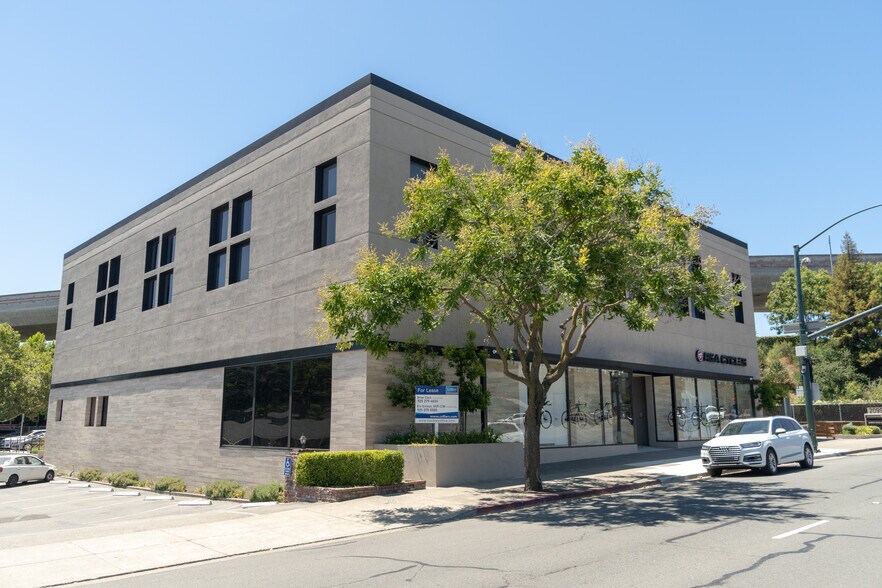 More Photos Of 2099 Mount Diablo Blvd, Walnut Creek Office For Lease