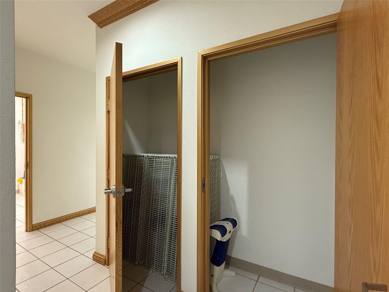 More Photos Of 5208 Village Creek Dr, Plano Office For Sale