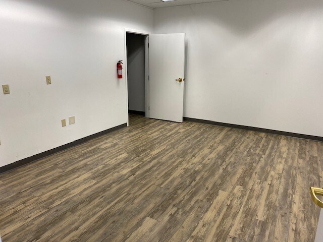 More Photos Of 4055 Faber Place Dr, North Charleston Office For Lease