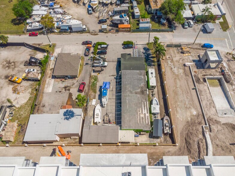 More Photos Of 4611 SW 44th Ave, Dania Warehouse For Lease