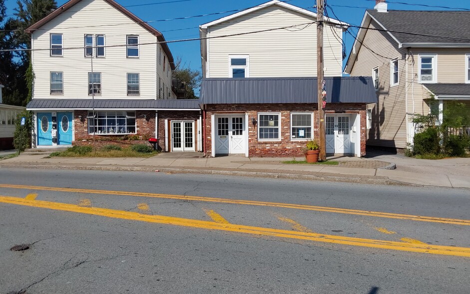 Primary Photo Of 15-17 Goshen Ave, Washingtonville Storefront Retail Residential For Lease