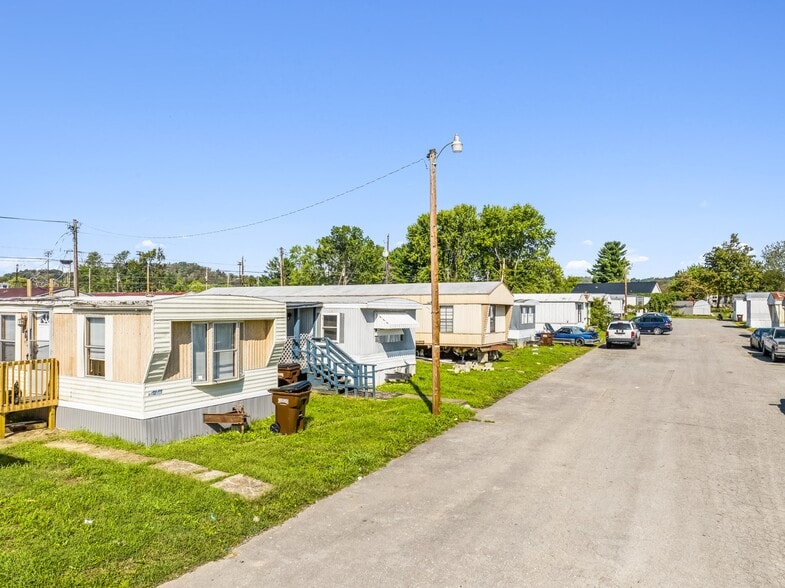 More Photos Of 7971 County Road 107, Proctorville Manufactured Housing Mobile Home Park For Sale