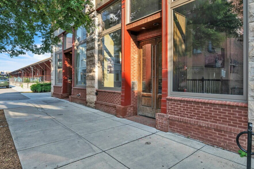 More Photos Of 133 W Jackson Ave, Knoxville Office Residential For Sale