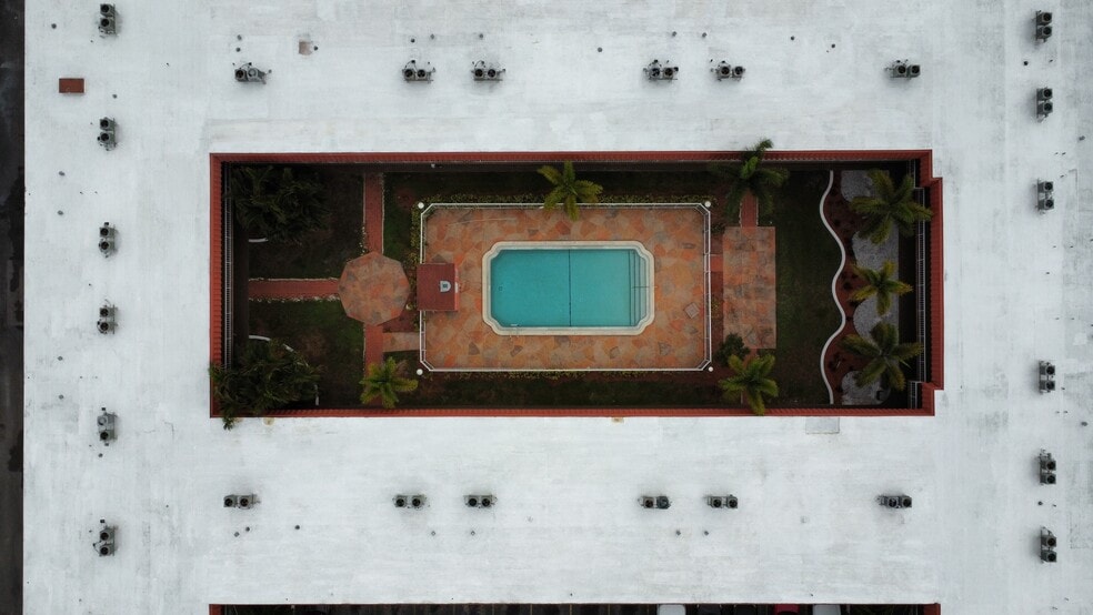 More Photos Of 3400-3460 NW 50th Ave, Lauderdale Lakes Apartments For Sale