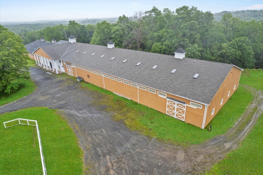 More Photos Of 173 Sarah Wells Trl, Campbell Hall Self Storage For Sale