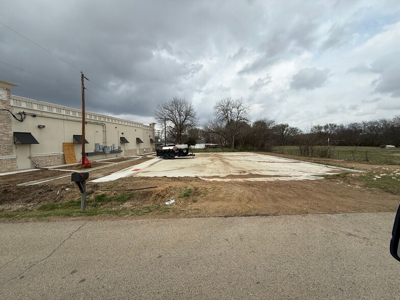 More Photos Of 8011 S Cooper St, Arlington Storefront For Lease