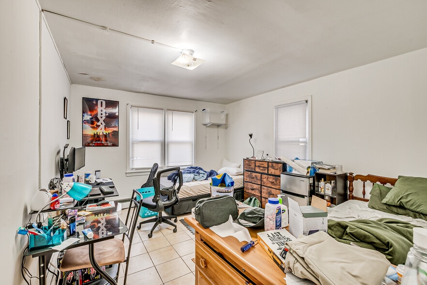 More Photos Of 93 Easton Ave, New Brunswick Multifamily For Sale