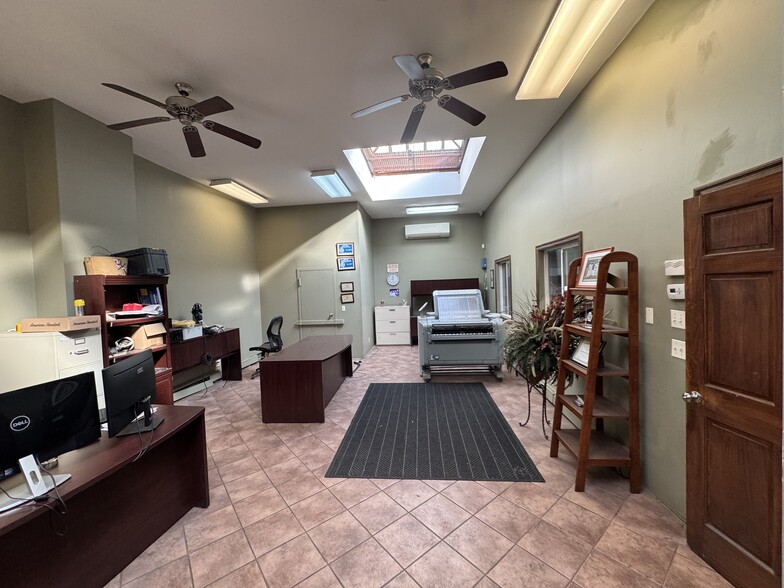 More Photos Of 414 3rd Ave, Brooklyn Warehouse For Lease