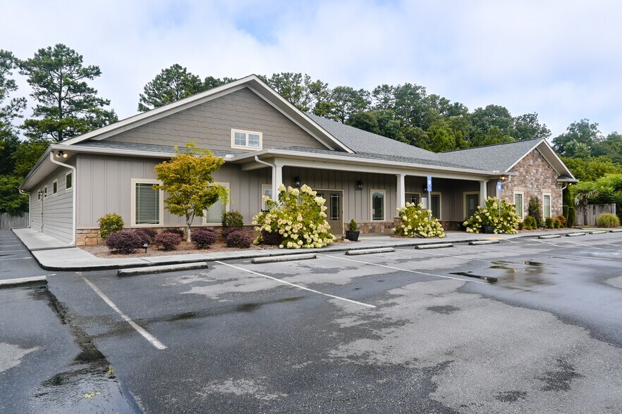 More Photos Of 150 Jw Plaza Dr SE, Calhoun Office For Sale