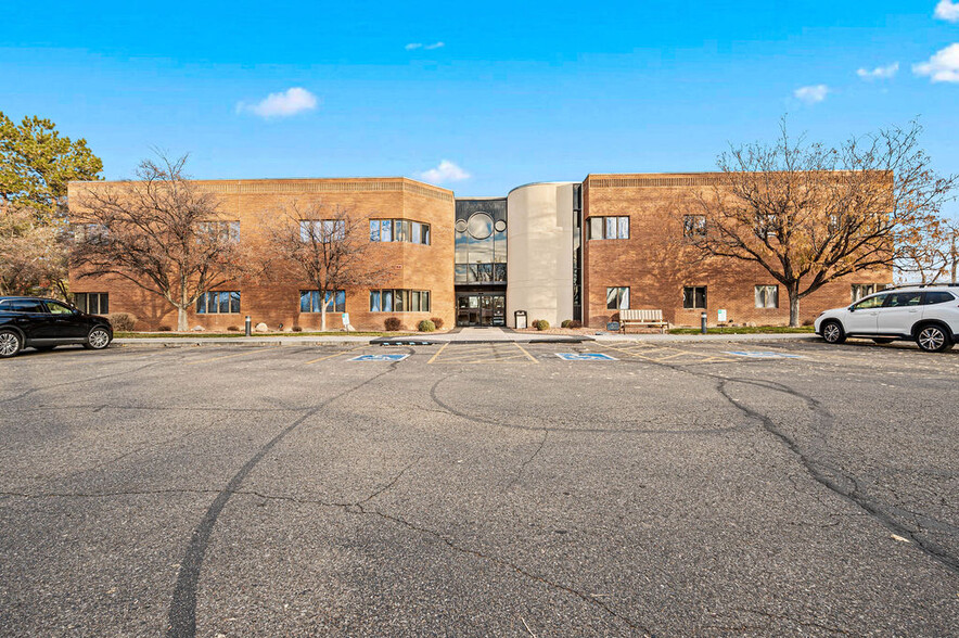 Primary Photo Of 2530 N 8th St, Grand Junction Medical For Sale