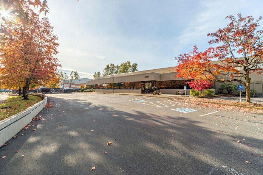 More Photos Of 2755 Pence Loop SE, Salem Medical For Sale