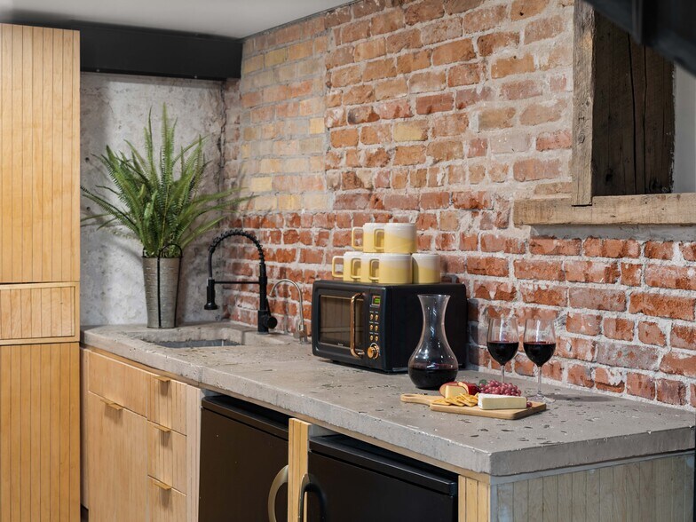 More Photos Of 311 Montana Ave, El Paso Coworking Space