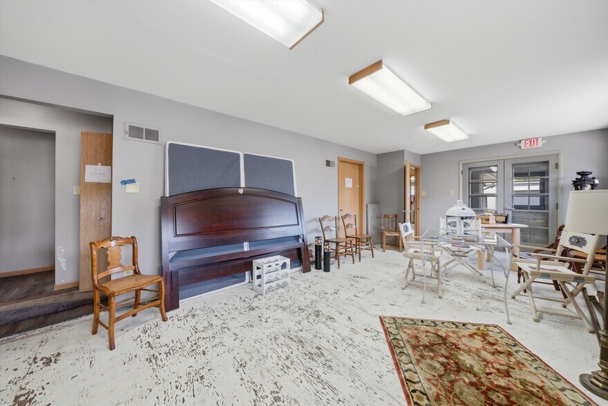 More Photos Of 2304 Plainfield Rd, Crest Hill Medical For Sale