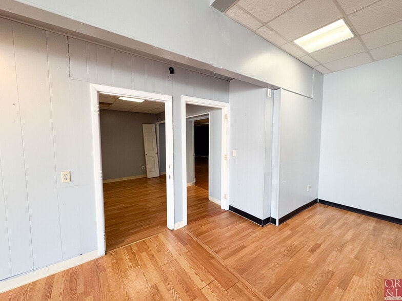 More Photos Of 33-39 N Main St, Wallingford Office For Lease