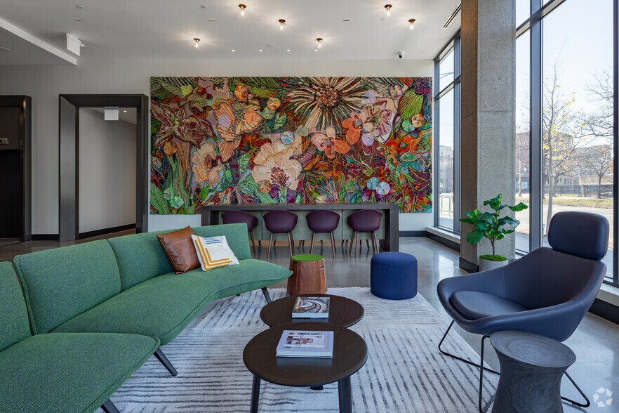 More Photos Of 670 N May St, Chicago Apartments For Lease