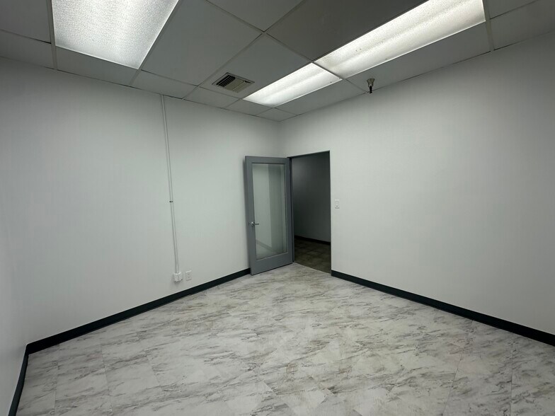 More Photos Of 459 Park Ave, San Fernando Manufacturing For Lease