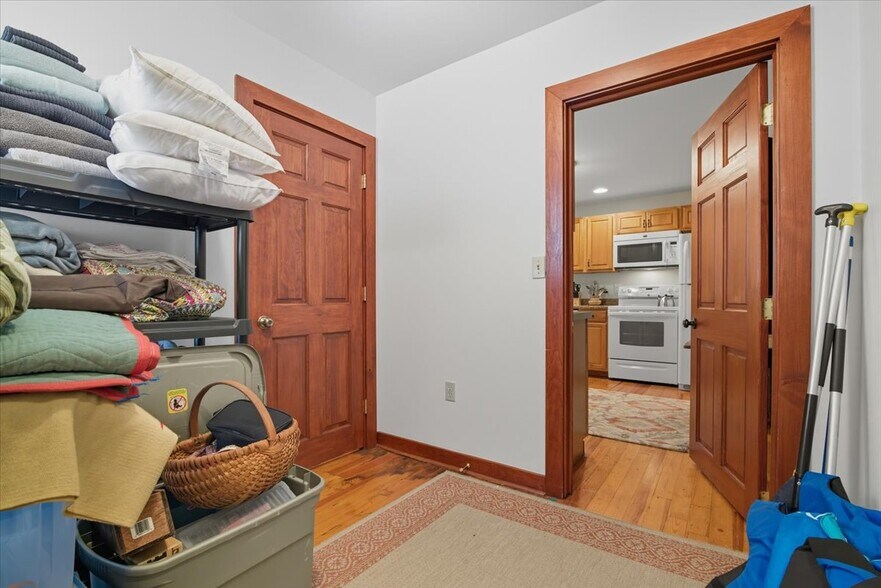 More Photos Of 221 Upper Swiftwater Rd, Cresco Apartments For Sale