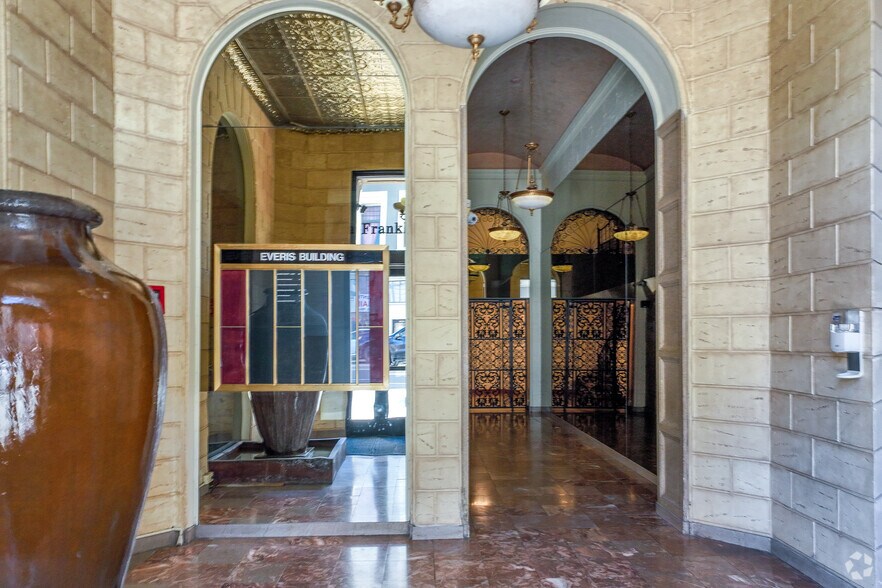 More Photos Of 1404 Franklin St, Oakland Office For Lease